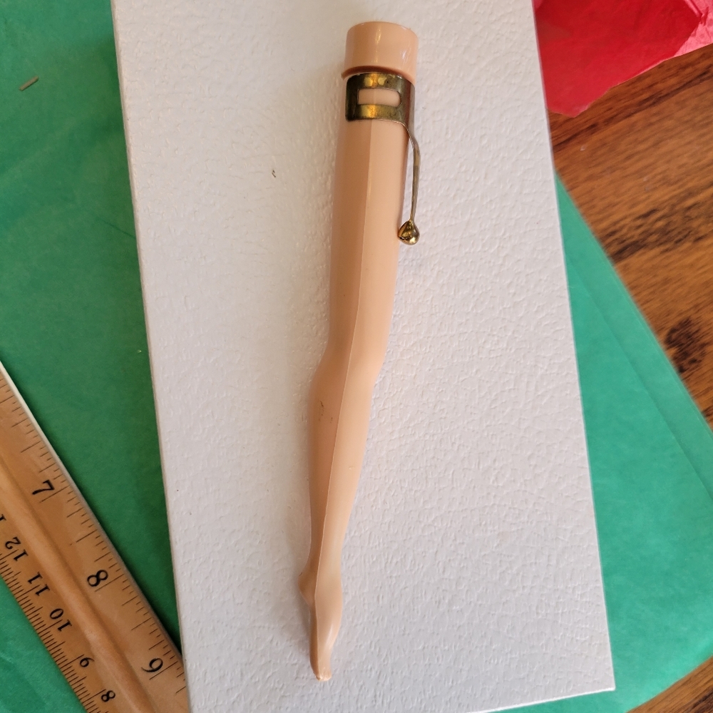 Vintage Leg Shaped Novelty Pen ~ 1950s MCM ~ Unique ~ Quirky ~ Funny!